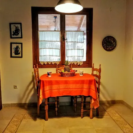 Pine Tree Garden House Holiday home Corinth