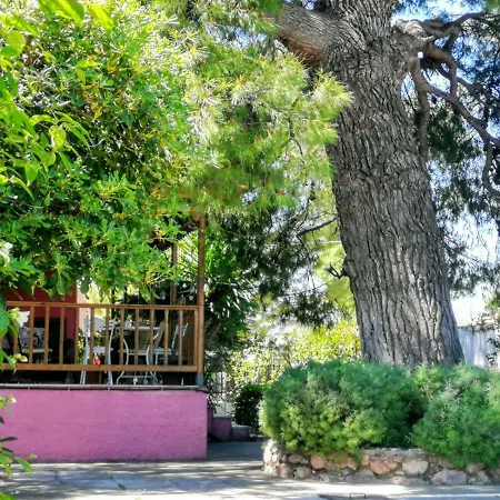 Pine Tree Garden House Holiday home Corinth